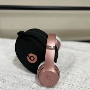 BEATS SOLO 3 Rose Gold